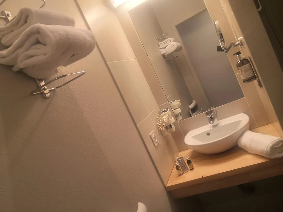 Logis Hotel Le Nouvel Portes-les-Valence